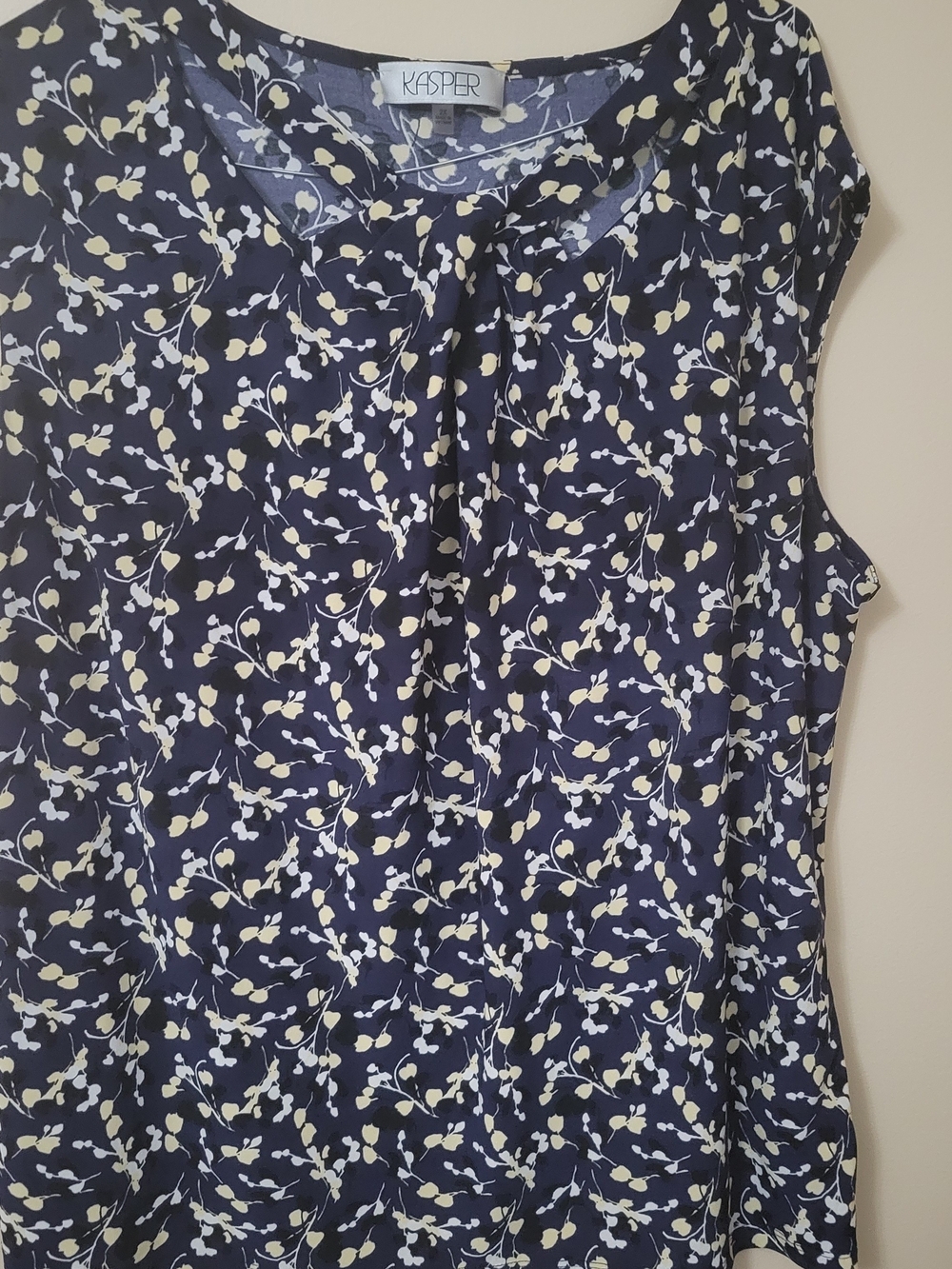 Kasper Navy Botanical-Print Sleeveless Camisole
